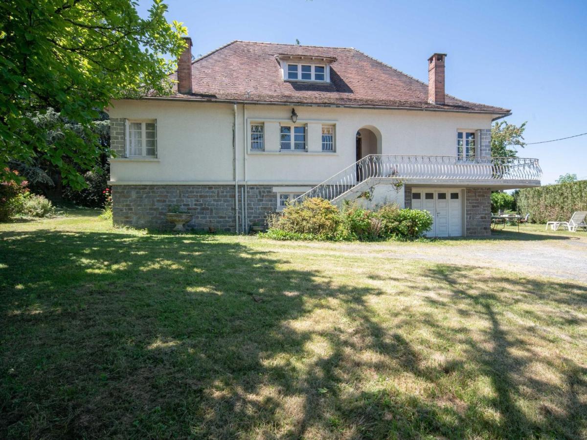 Quaint Holiday Home In Payzac With Garden Exterior photo